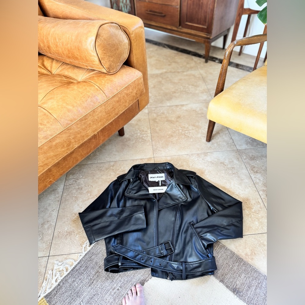 DKNY very soft Pleather crop Jacket NWT P/XL
